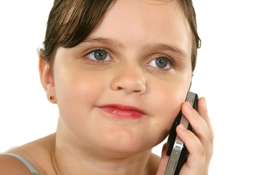 מאיזה גיל ראוי ילד להחזיק טלפון סלולארי?